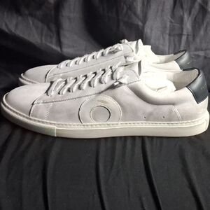 Oliver Cabell Low-Top Leather Sneakers in White with Gray Detail..